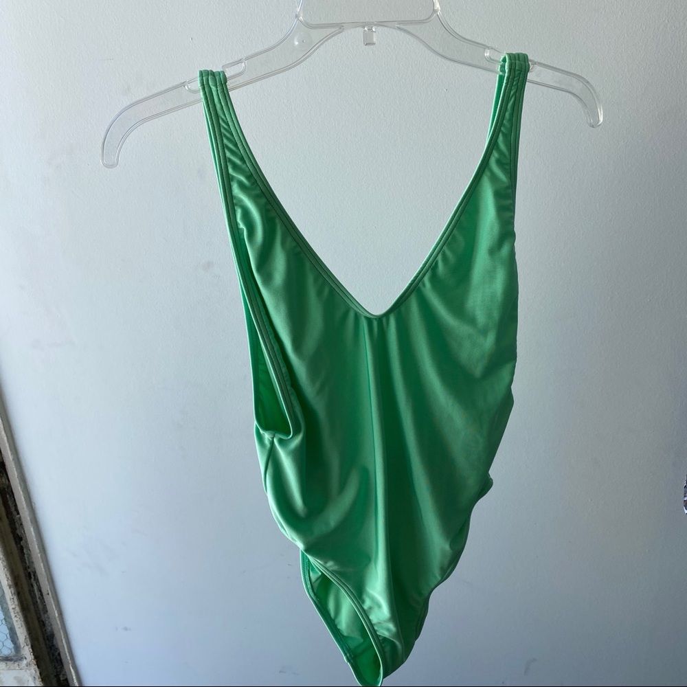 ONE PIECE SWIMSUIT